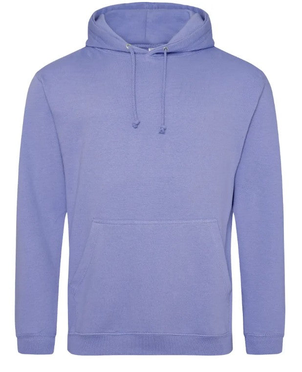 Sweat à Capuche couleur True Violet personnalisé avec broderie sur mesure. Créez une pièce unique à votre image grâce à notre savoir-faire artisanal et nos finitions de qualité.
