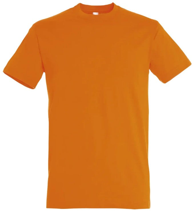 T-shirt couleur Orange personnalisé avec broderie sur mesure. Créez une pièce unique à votre image grâce à notre savoir-faire artisanal et nos finitions de qualité.