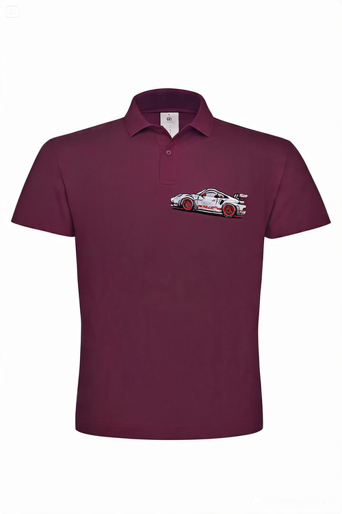 Associez élégance et passion automobile avec un polo personnalisé brodé à l’image de votre véhicule. À partir de votre photo, je réalise une broderie minimaliste en petit format positionnée côté cœur pour un rendu discret, propre et intemporel.