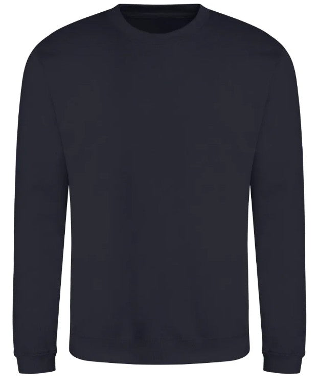 Pull couleur New French navy personnalisé avec broderie sur mesure. Créez une pièce unique à votre image grâce à notre savoir-faire artisanal et nos finitions de qualité.